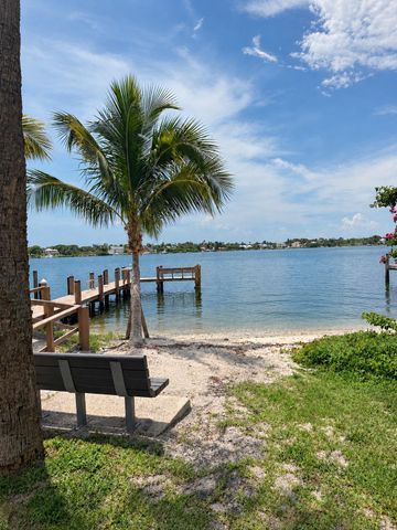 229 GOLFVIEW Drive, Tequesta, FL 33469