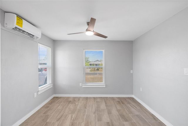 519 Claride St, Corpus Christi, TX 78418