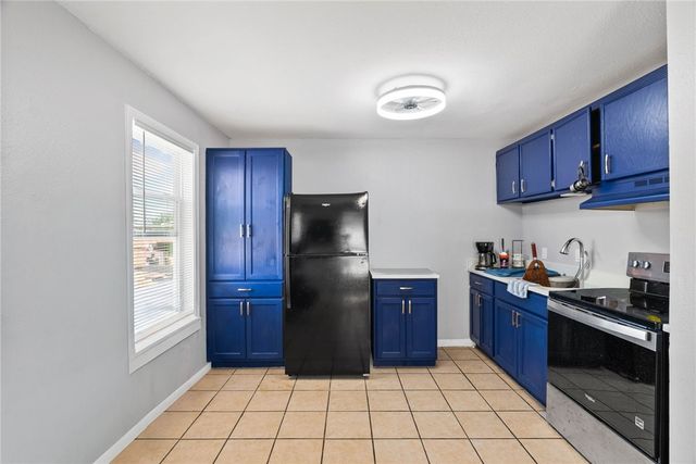 519 Claride St, Corpus Christi, TX 78418