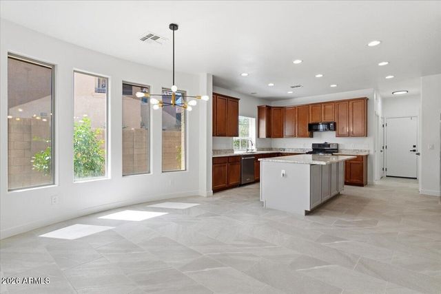 17881 W LARKSPUR Drive, Surprise, AZ 85388