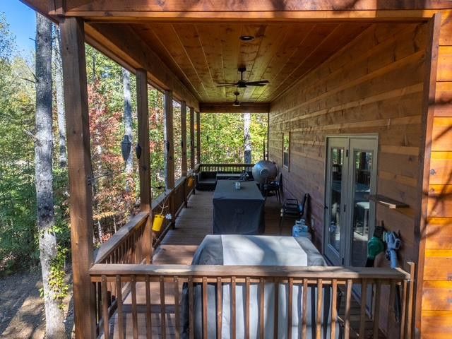 331 Vineyard Creek Way, Murphy, NC 28906