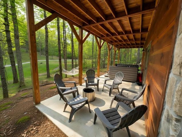 331 Vineyard Creek Way, Murphy, NC 28906