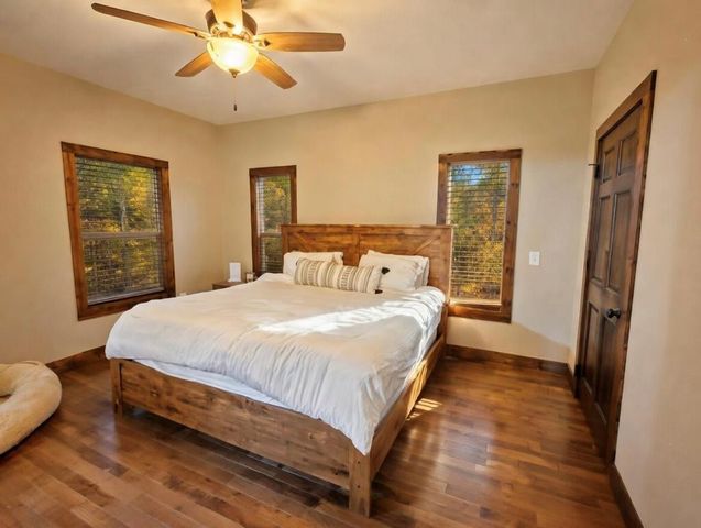331 Vineyard Creek Way, Murphy, NC 28906