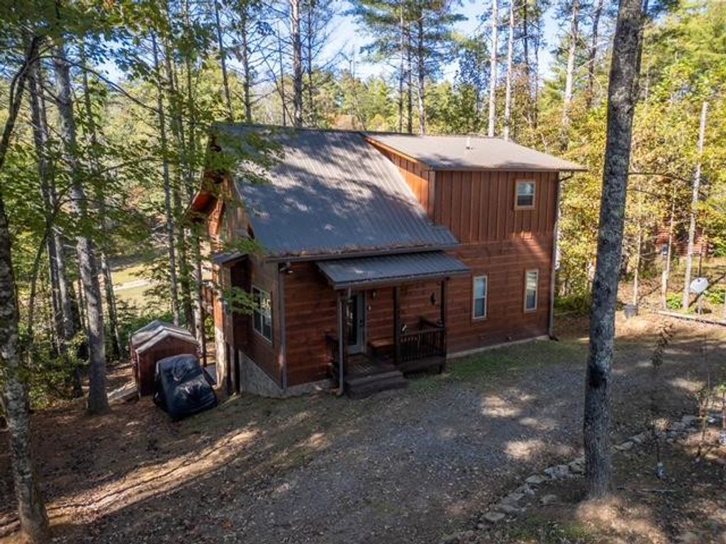 331 Vineyard Creek Way, Murphy, NC 28906