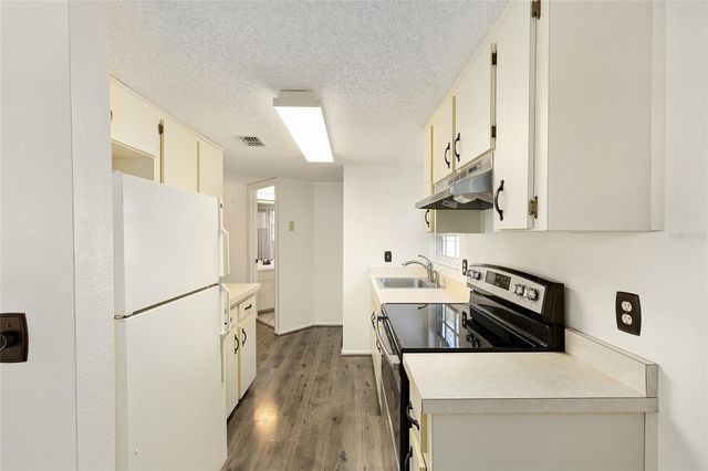 7930 MIDWAY DRIVE TERRACE R201, Ocala, FL 34472