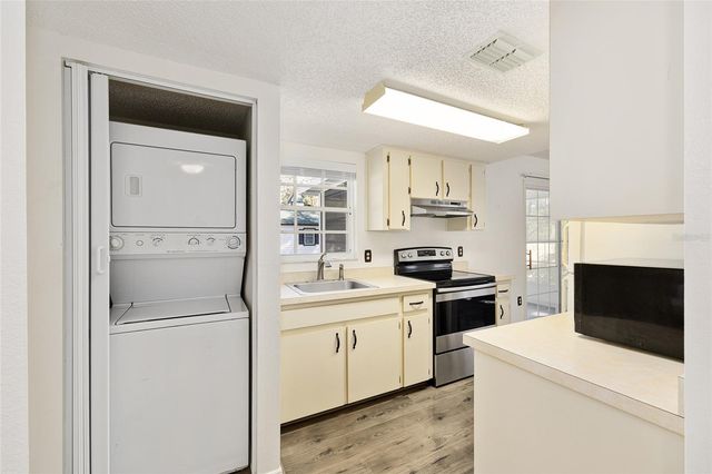 7930 MIDWAY DRIVE TERRACE R201, Ocala, FL 34472