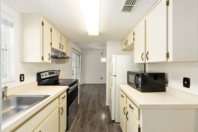 7930 MIDWAY DRIVE TERRACE R201, Ocala, FL 34472