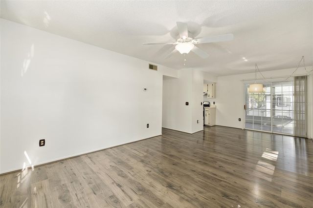 7930 MIDWAY DRIVE TERRACE R201, Ocala, FL 34472