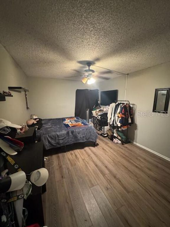 Image 7 of property listing at 14227 SHADOW MOSS LANE 101, Tampa, FL 33613
