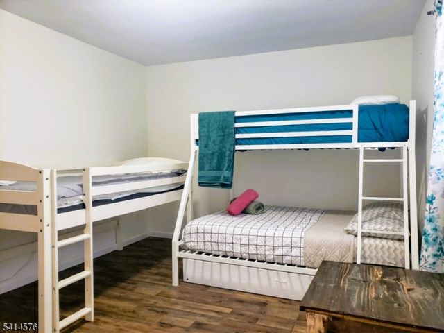 5 Beaver Brook Dr, Vernon Twp., NJ 07461