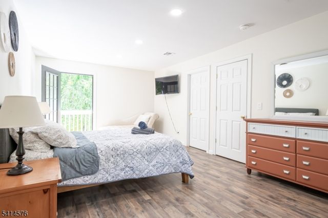 5 Beaver Brook Dr, Vernon Twp., NJ 07461