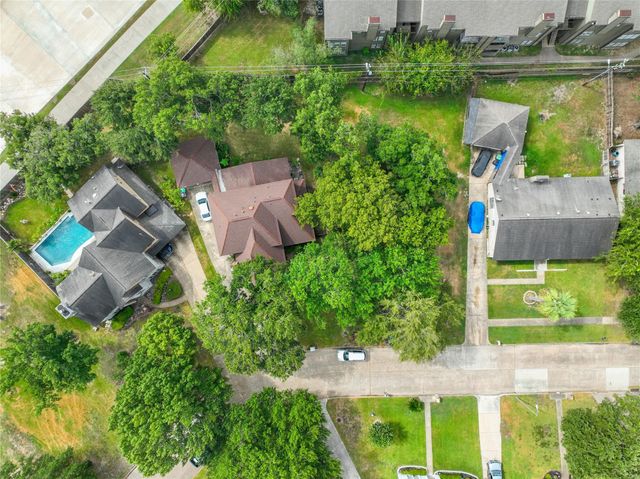 5307 Oak Cove Drive, Houston, TX 77091
