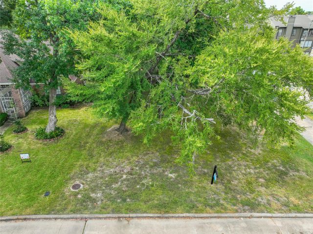 5307 Oak Cove Drive, Houston, TX 77091
