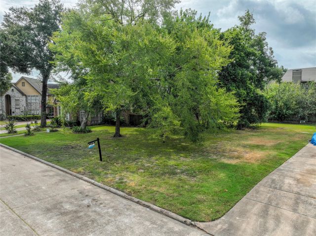 5307 Oak Cove Drive, Houston, TX 77091