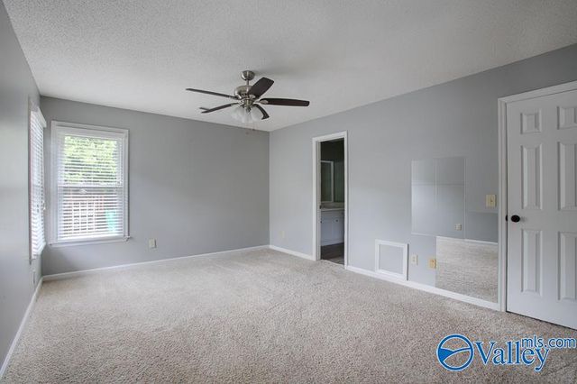 224 Shadowbrook Lane NE, Huntsville, AL 35811