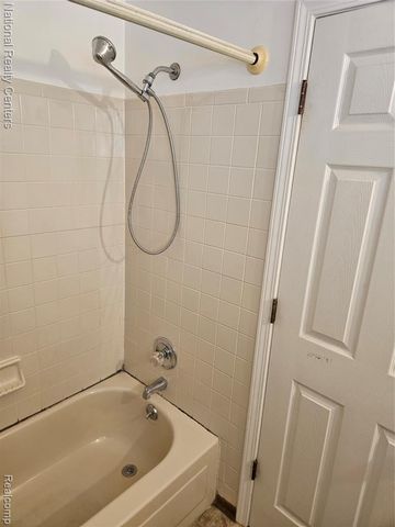 35571 Pheasant Lane, Westland, MI 48185