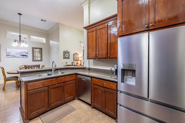 360 Sugar Highland Boulevard, Houma, LA 70360