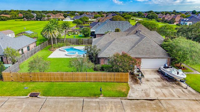 360 Sugar Highland Boulevard, Houma, LA 70360