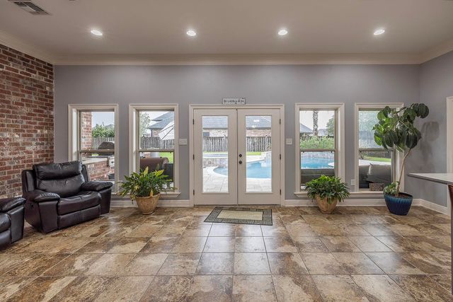 360 Sugar Highland Boulevard, Houma, LA 70360
