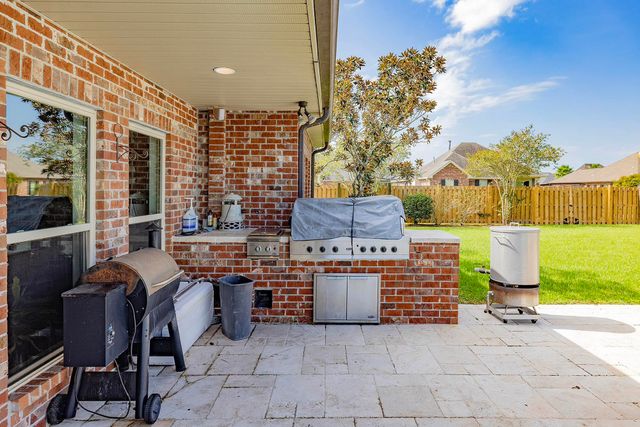 360 Sugar Highland Boulevard, Houma, LA 70360