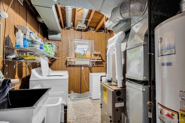 25436 Montebello Drive, Trenton, MI 48183