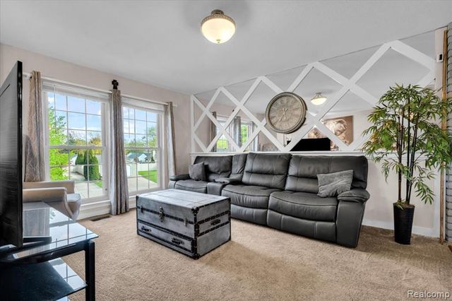 25436 Montebello Drive, Trenton, MI 48183