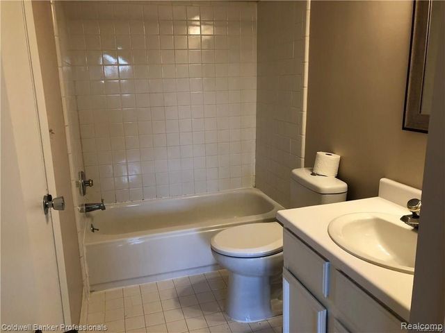 1822 BRENTWOOD Drive 529, Troy, MI 48098