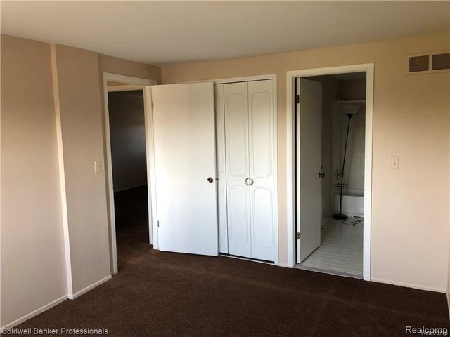 1822 BRENTWOOD Drive 529, Troy, MI 48098
