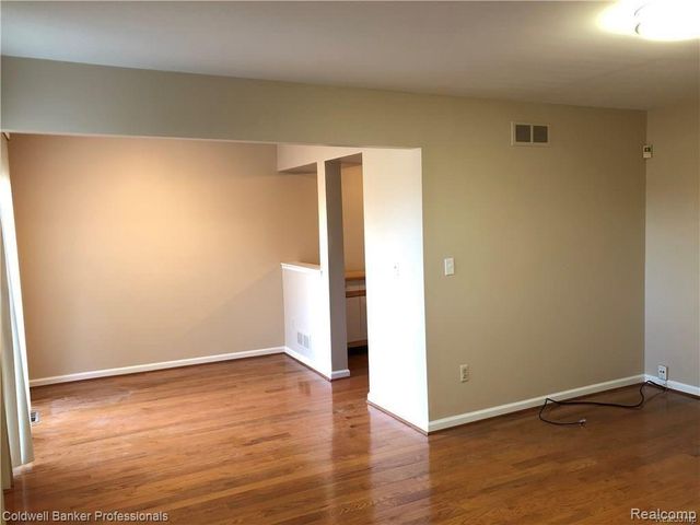 1822 BRENTWOOD Drive 529, Troy, MI 48098