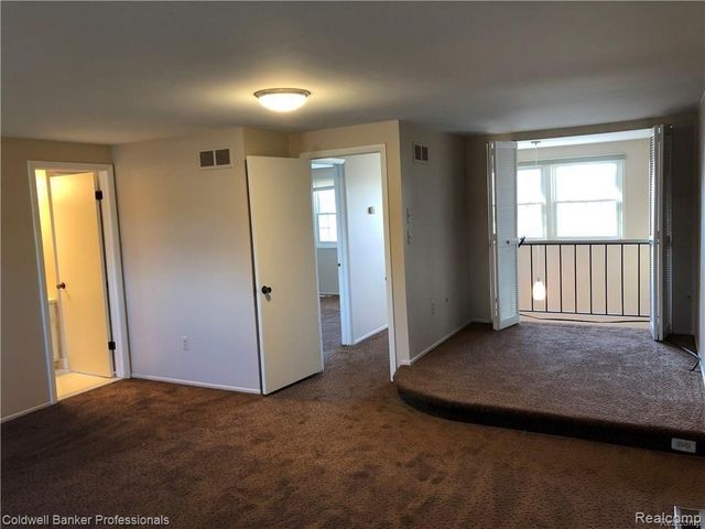 1822 BRENTWOOD Drive 529, Troy, MI 48098