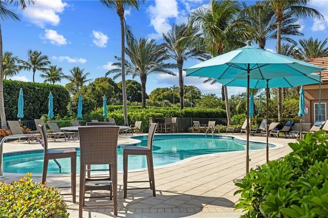 6645 Alden Woods CIR # 201, Naples, FL 34113