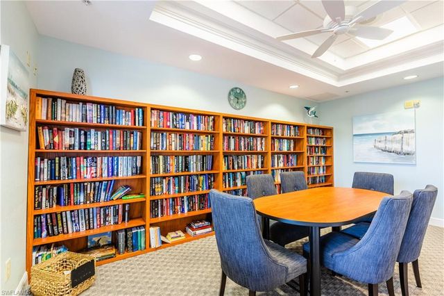 14779 Cranberry CT, Naples, FL 34114