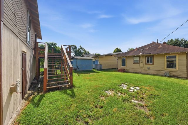 3420 Illinois Street, Baytown, TX 77520