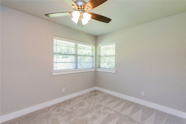 20902 Dawn Hill East Road, Gentry, AR 72734