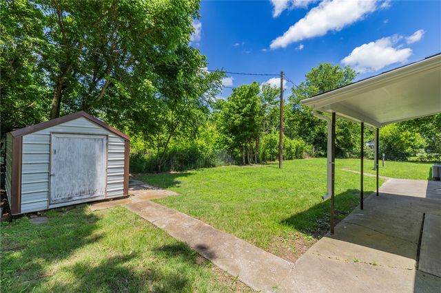 20902 Dawn Hill East Road, Gentry, AR 72734