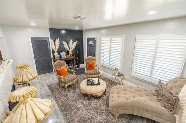 9700 S 5th Avenue, Inglewood, CA 90305