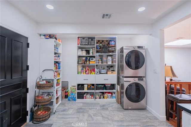 9700 S 5th Avenue, Inglewood, CA 90305