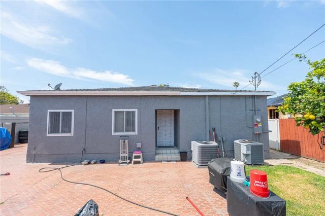 9700 S 5th Avenue, Inglewood, CA 90305