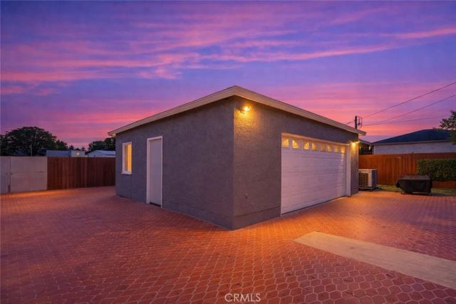 9700 S 5th Avenue, Inglewood, CA 90305