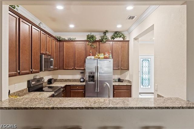 10243 Via Colomba CIR, Fort Myers, FL 33966