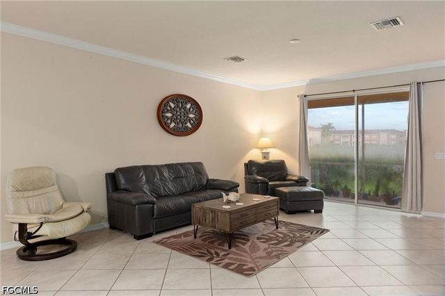 10243 Via Colomba CIR, Fort Myers, FL 33966