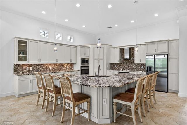 5054 Andros DR, Naples, FL 34113