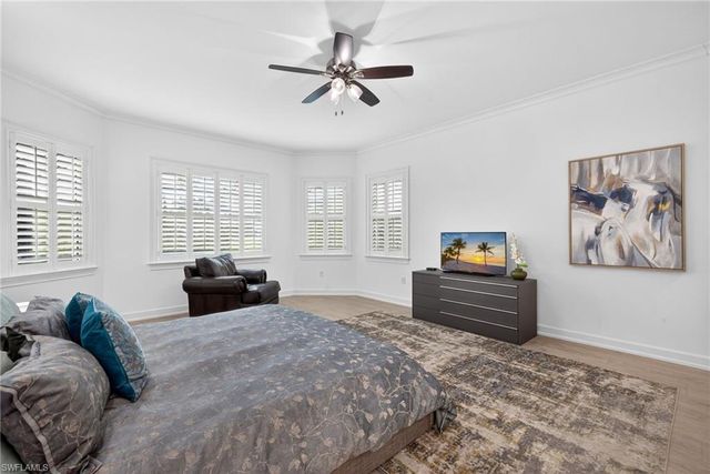 5054 Andros DR, Naples, FL 34113