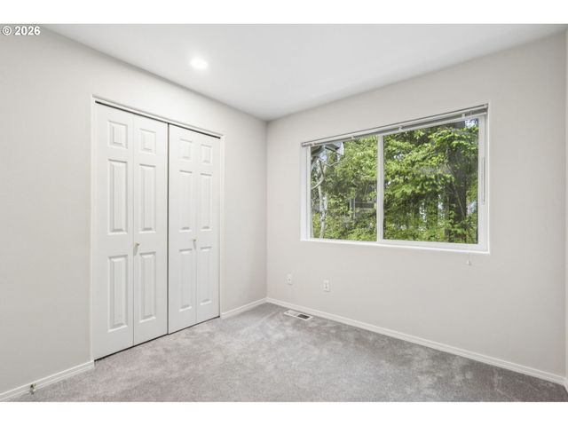 14172 Sw BARROWS Rd 1, Portland, OR 97223