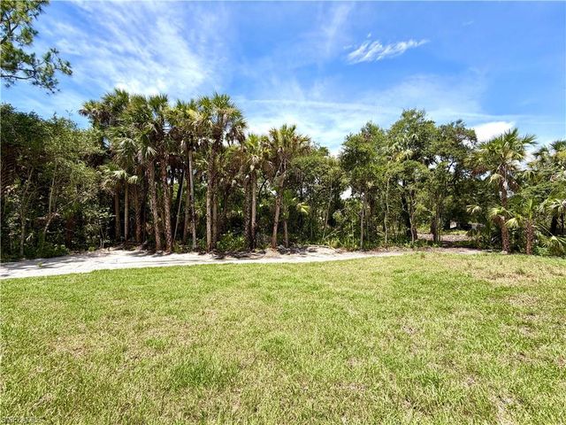 3257 Desoto Blvd S, Naples, FL 34117