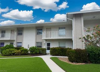 1330 Derbyshire CT E103, Naples, FL 34116