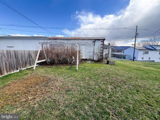 408 HARVARD ST, Lewistown, PA 17044