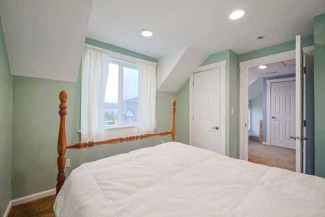 4 Roosevelt St, Wareham, MA 02571