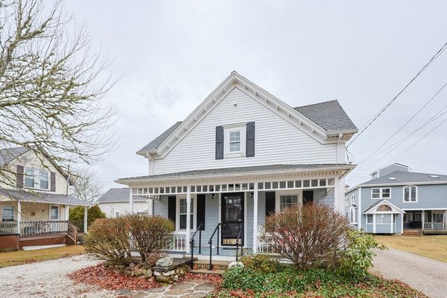 4 Roosevelt St, Wareham, MA 02571