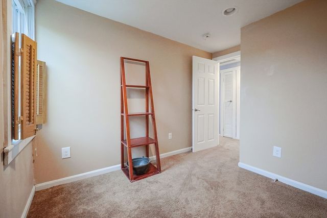 4 Roosevelt St, Wareham, MA 02571